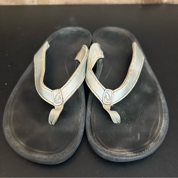Olukai Kulapa Kai Silver Metallic Slip On Flip Flop Sandal Women’s Size 8 - Picture 5 of 10